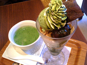 nana's green teaの抹茶ガトーショコラパフェ
