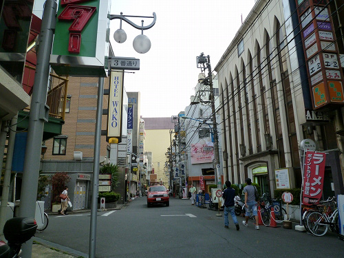 歌舞伎町3番通り